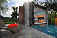 Swimming Pool Villa Sauvage