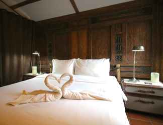 Bedroom 2 Luxury Villa Bhuvana