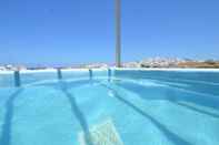 Swimming Pool Naxenia Luxury House