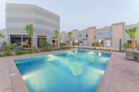 สระว่ายน้ำ Resort Riyadh