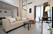 Ruang Umum 7 Cozy Family Suite Apartment