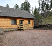 Exterior 6 Freedom Ridge Cabins