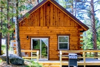 Exterior Freedom Ridge Cabins