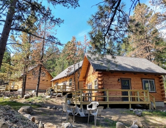 Exterior 2 Freedom Ridge Cabins