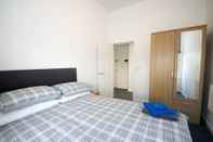 Kamar Tidur Pretty Properties Grange House Apartment 5