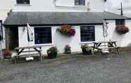 Exterior 2 Blue Lion Inn