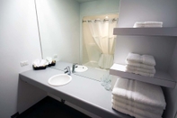 In-room Bathroom Barker Suites
