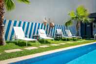 Swimming Pool Maison Cabral