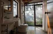 In-room Bathroom 4 Dholes Den Bandipur