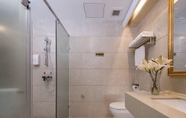 In-room Bathroom 7 Vienna International Hotel - Shantou Simapu