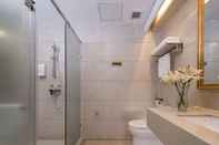 In-room Bathroom Vienna International Hotel - Shantou Simapu