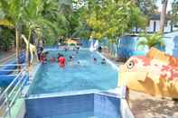 Swimming Pool MorongStar Hotel and Resort