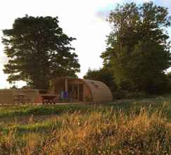 Exterior 4 Brynllwyd Glamping