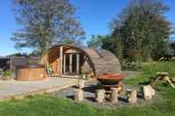 Exterior Brynllwyd Glamping