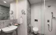 In-room Bathroom 4 Ramada Encore by Wyndham Statue of Unity