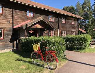 Exterior 2 Rättviksgårdens Vandrarhem - Hostel