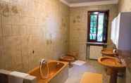In-room Bathroom 6 Villa Torresani