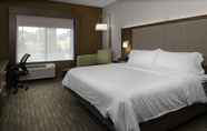 Bedroom 2 Holiday Inn Express & Suites The Dalles, an IHG Hotel