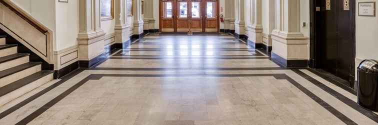 Lobby Mint House Louisville - Downtown