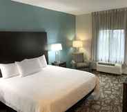Bedroom 5 Buffalo Run Casino & Resort