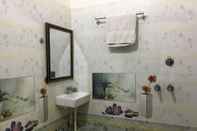 In-room Bathroom Hotel Kissan  Kurukshetra