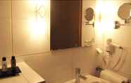 Toilet Kamar 5 Stadthotel Alsfeld