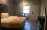 Bilik Tidur 6 Days Inn & Suites by Wyndham La Porte