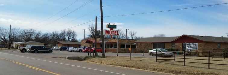 Exterior Duffer Motel