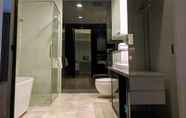 In-room Bathroom 5 Robbinsons at Platinum Suites KLCC