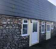 Exterior 4 Worship Farm accommodation