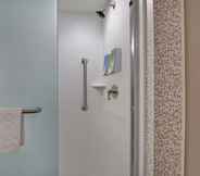 In-room Bathroom 6 Home2 Suites Sarasota I-75 Bee Ridge, FL
