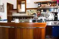 Bar, Kafe, dan Lounge Albergo Blueline