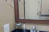 In-room Bathroom Hotel Sukh Sagar 44