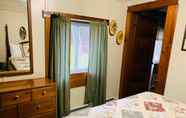 Kamar Tidur 4 Carroll Motel & Cottages