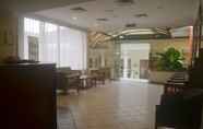 Lobby 7 Wawa's Golf View Inn