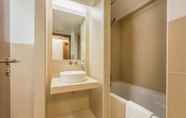 In-room Bathroom 3 Salgados Beach Vila das Lagoas