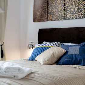 Room1Warsaw Airport Shiny Apartment,维日布诺飯店