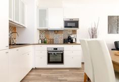 Bedroom 7 Warsaw Airport Shiny Apartment