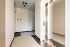 Lobby Warsaw Airport Shiny Apartment