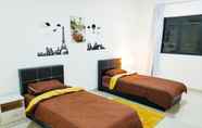 Kamar Tidur 3 Meridin Medini Homestay