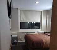 Kamar Tidur 7 Hotel Key LaGuardia Airport