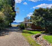 Exterior 4 On The Track Lodge