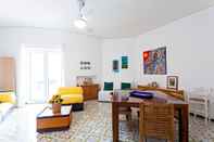 Common Space Apartment Snicher