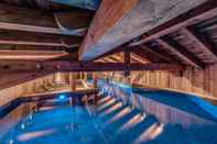 Swimming Pool Hotel Le Val d'Isere