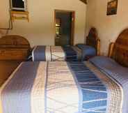 Bedroom 7 Cooper Canyon Trail Head Inn