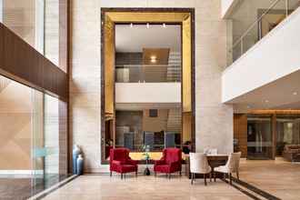 Lobby 4 Ramada by Wyndham Gandhidham Shinay