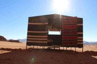 Exterior Wadi Rum Moon Camp