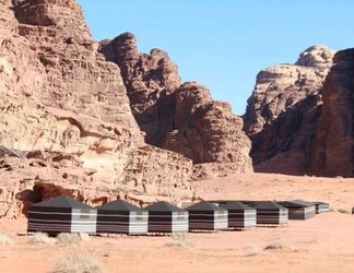 Exterior 2 Wadi Rum Moon Camp