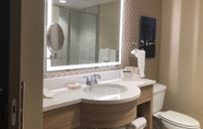 In-room Bathroom 3 Havasu Landing Resort & Casino