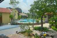 Swimming Pool Tam Coc Little River Bungalow